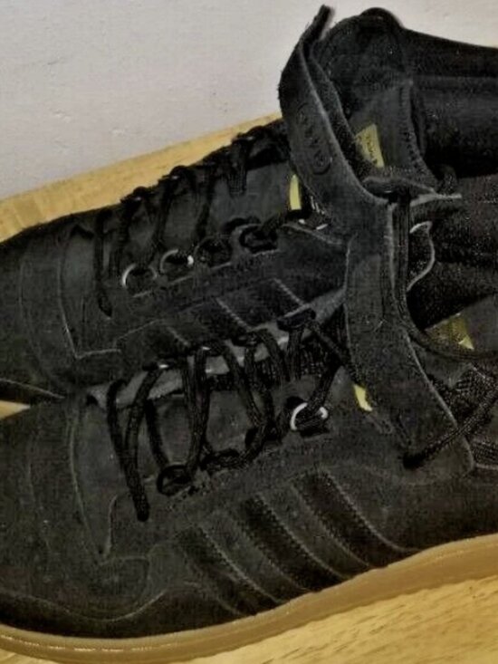 Share ADIDAS Hoops 2.0 Mid Black & Gold Size Mens 11.5 (Rare) main image 3